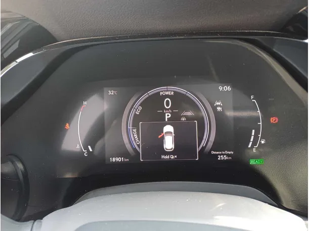 Car image 18