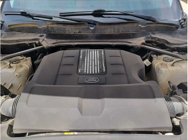 Car image 24