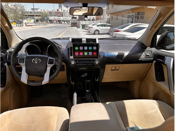 Car image 16