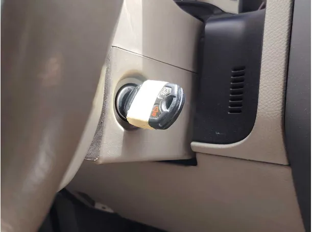 Car image 29