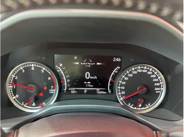 Car image 18