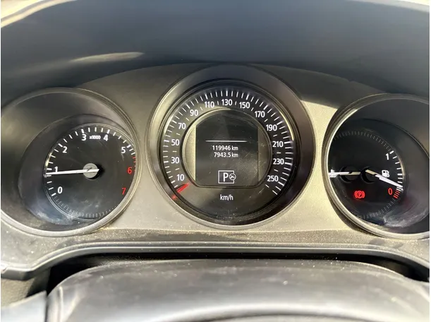 Car image 23