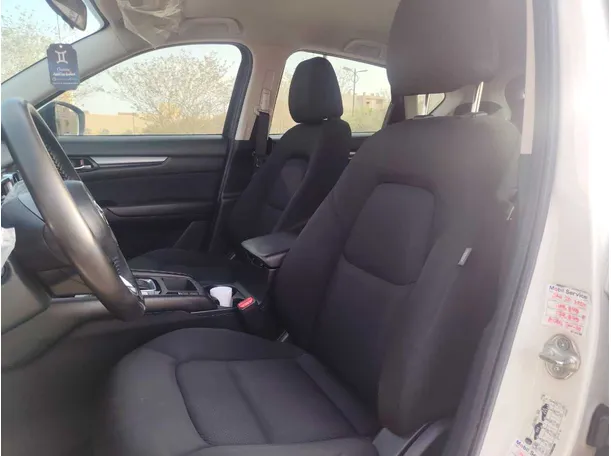 Car image 13