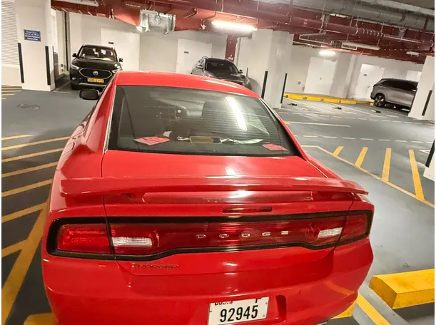 Car image 4