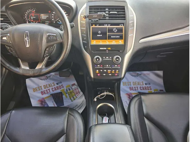 Car image 16