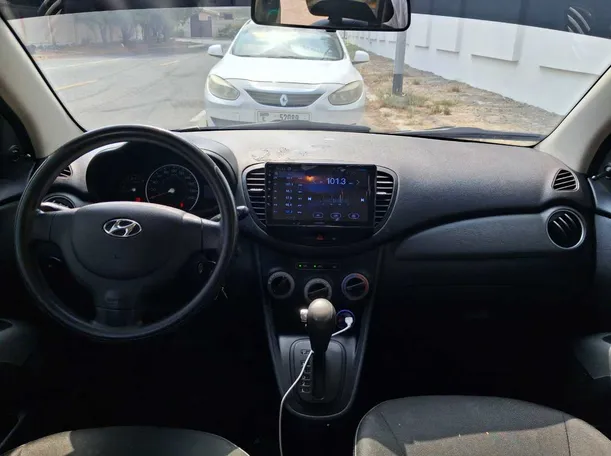 Car image 15