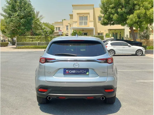Car image 6