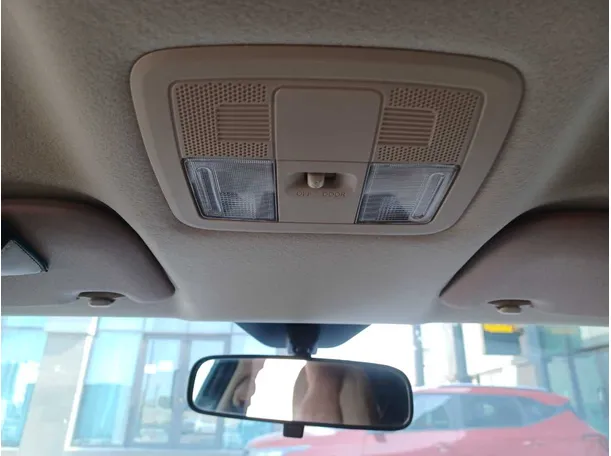 Car image 22