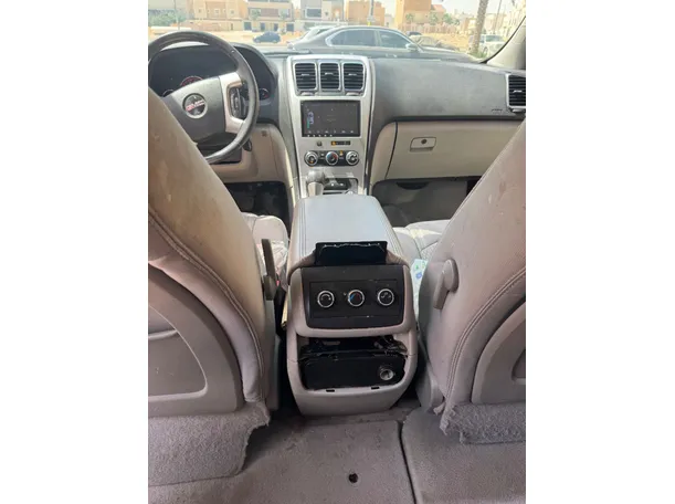 Car image 21