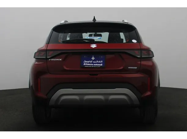 Car image 12