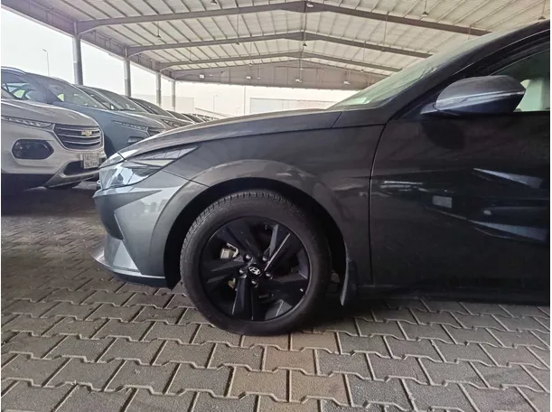 Car image 7
