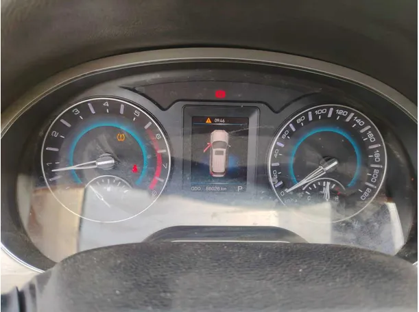 Car image 26