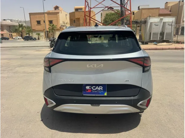 Car image 6