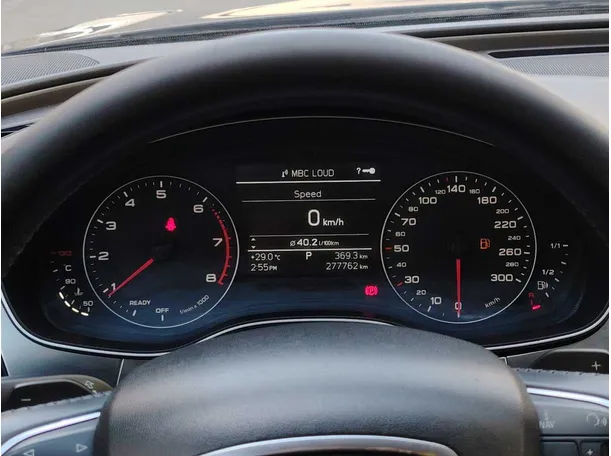 Car image 23
