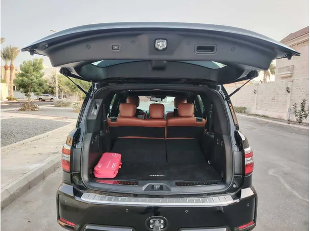 Car image 29