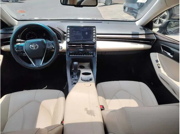 Car image 20