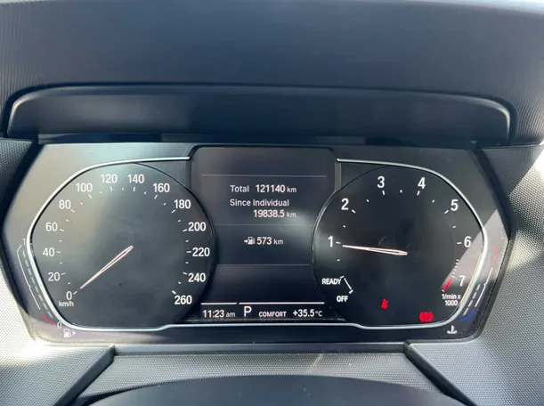 Car image 22