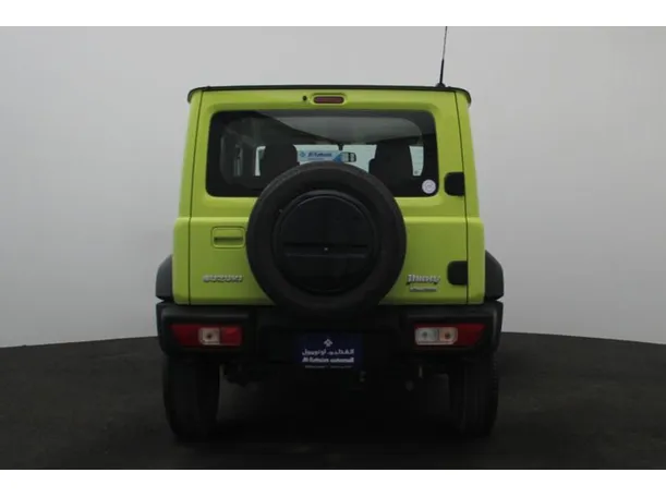 Car image 12