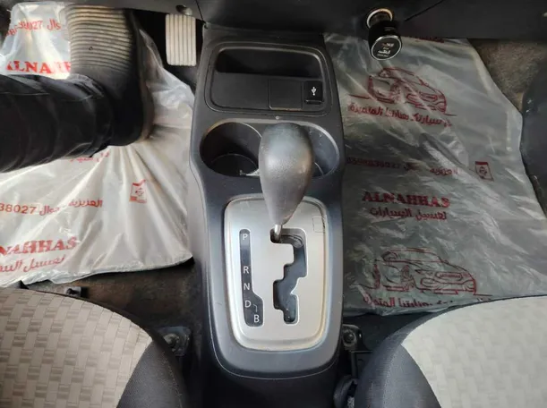 Car image 23