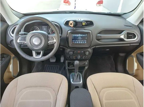 Car image 16