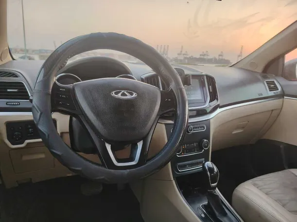 Car image 25