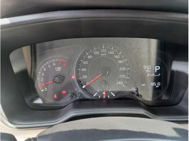 Car image 20