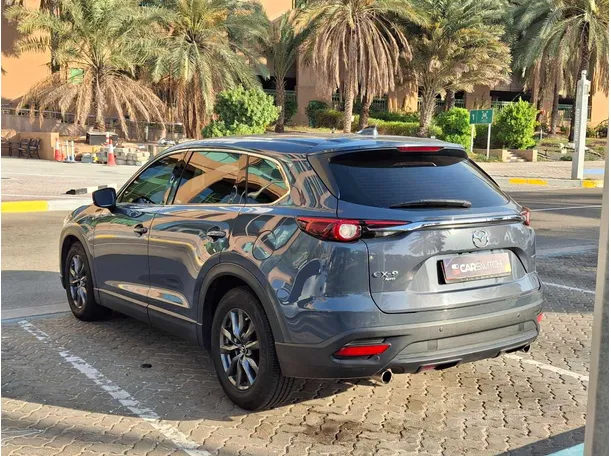 Car image 7