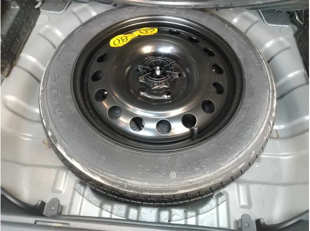 Car image 41