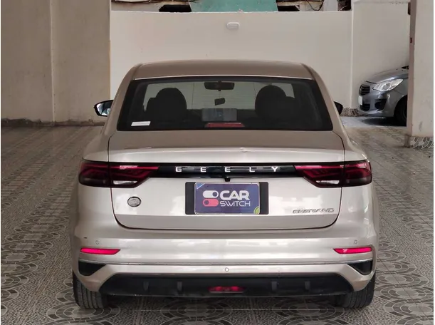 Car image 6