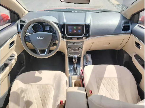 Car image 19