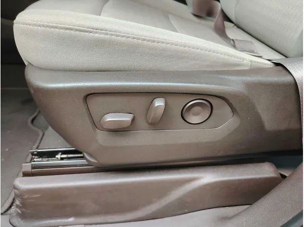 Car image 45