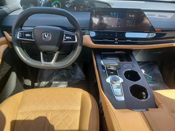 Car image 15