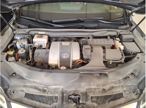 Car image 19