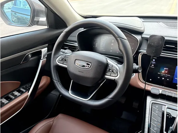 Car image 20