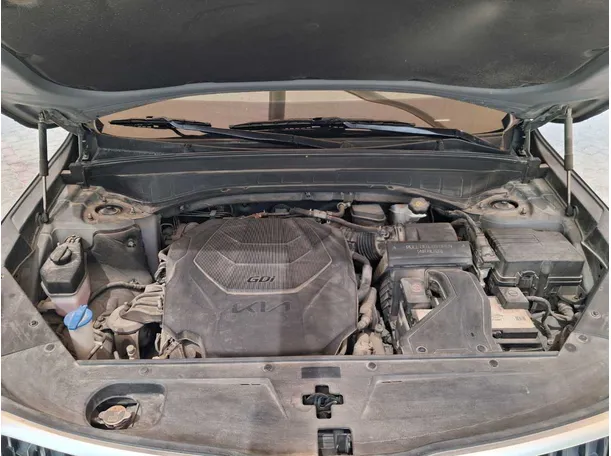 Car image 23