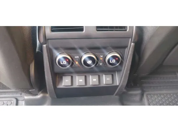 Car image 28