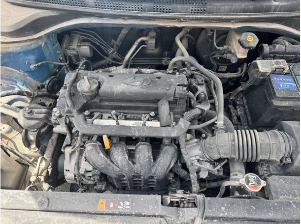 Car image 23