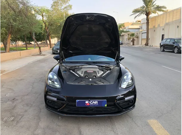 Car image 24