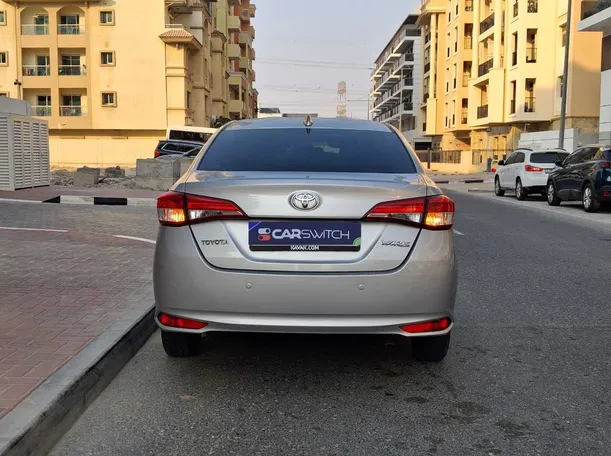 Car image 6