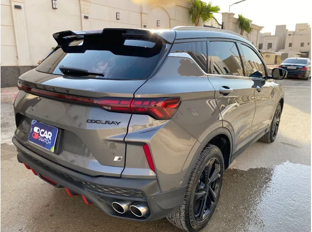 Car image 5