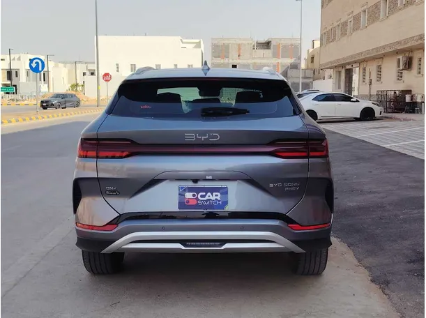 Car image 6