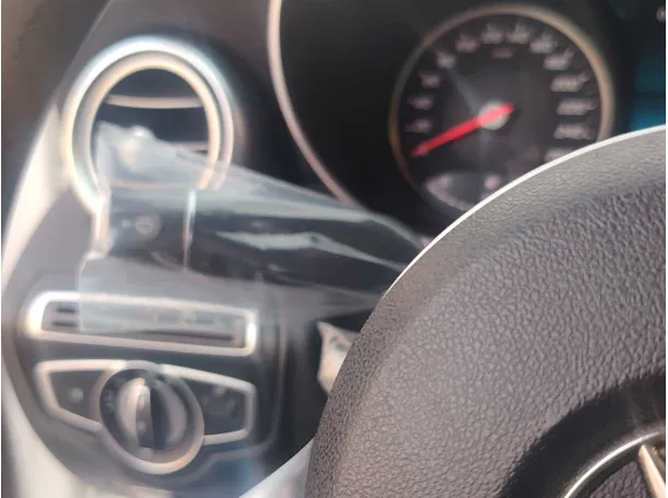 Car image 27