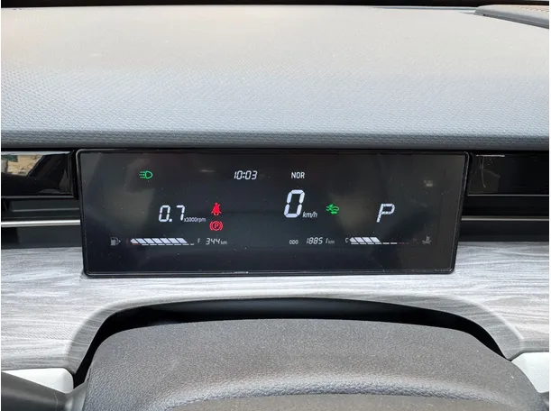 Car image 18