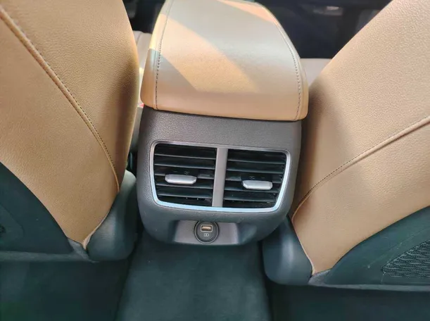 Car image 42