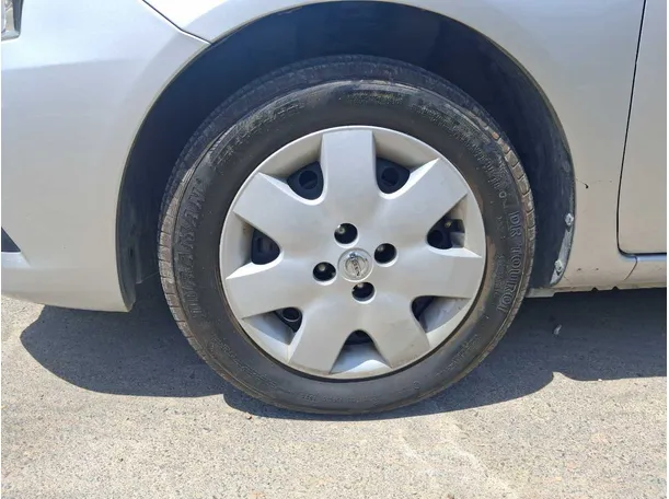 Car image 10
