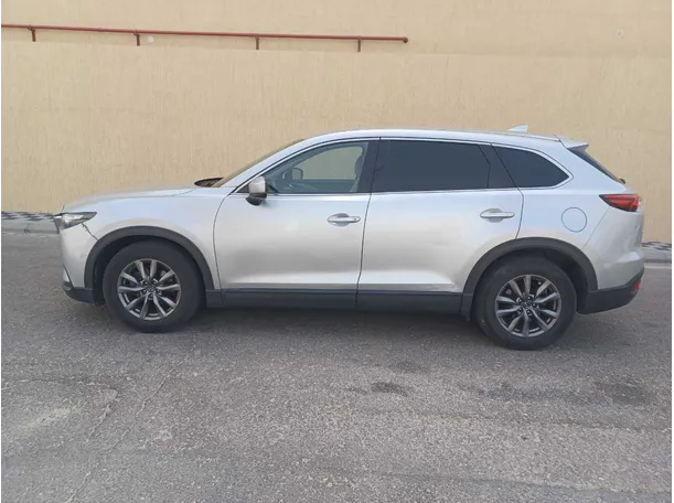 Car image 8