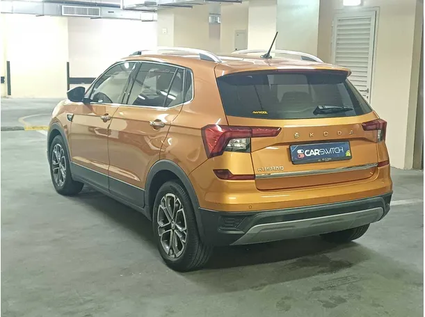 Car image 7