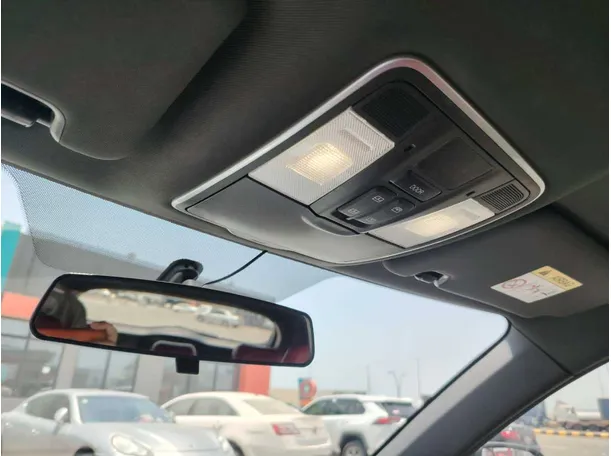 Car image 41