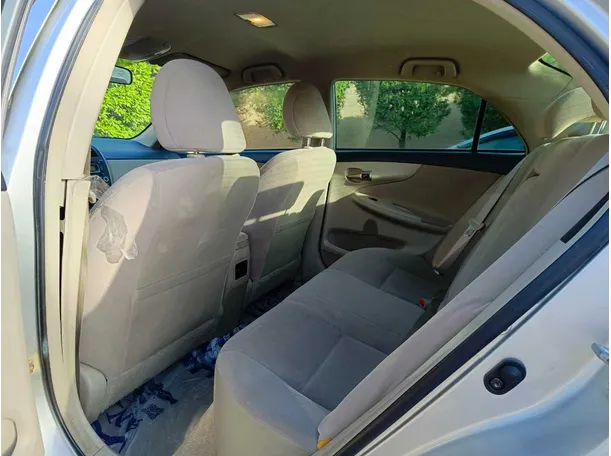 Car image 23