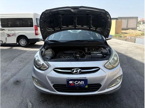 Car image 24
